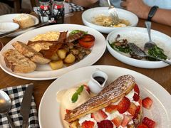 -ROAST coffee & eatery