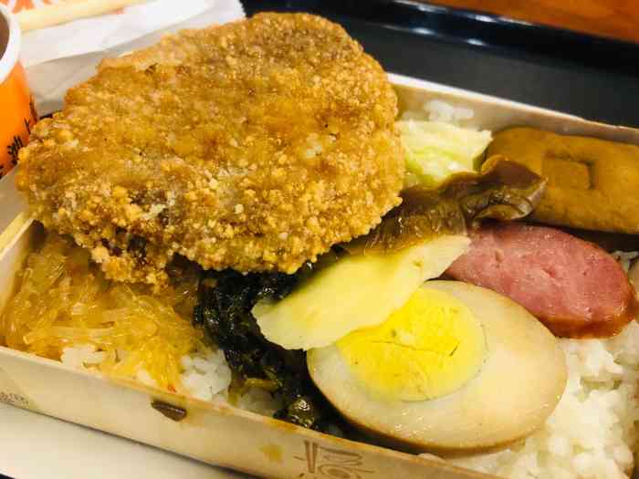 悟饕池上饭包(池上总店)-"悟饕池上饭包是连锁的,全台湾有很多店呢,.