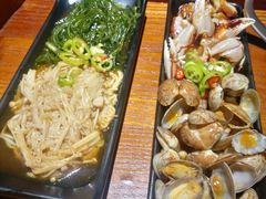 -八月美食小馆(银泰城总店)
