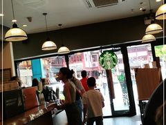 大堂-星巴克(豫园九曲桥店)