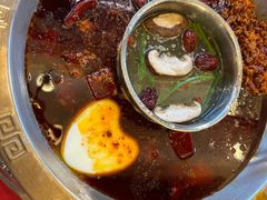 -山城年华老火锅(玉林店)