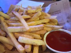 -MARU玛露音乐餐厅(大学路店)