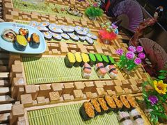 -九寸花汀海鲜烤肉自助(中东迪克店)
