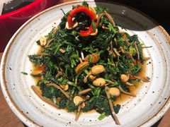 青年拌菜-青年公社烤鸭(宝杨宝龙广场店)