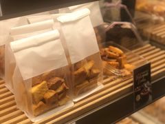 -罗森尼娜(德思勤店)