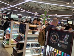 -日上免税店(三径路t3店)