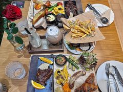 -Mark&Mars Restaurant
