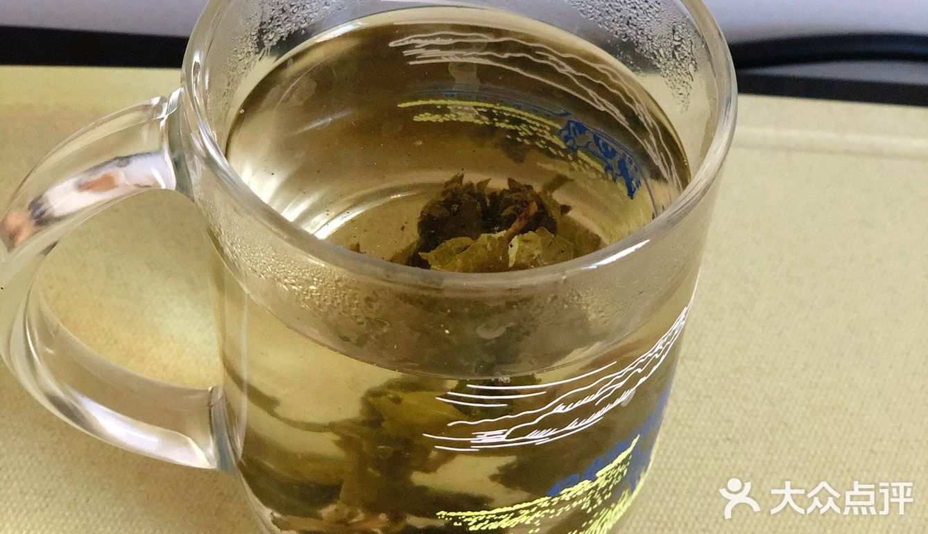 一分钟搞定【草莓奶茶】