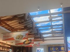 -阿瓦山寨·湘菜现炒·剁椒鱼头王(咸阳总店)