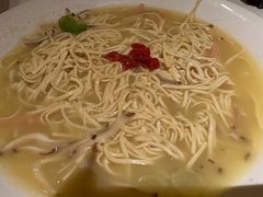 -桂满陇·手作小笼包&江南叫花鸡(中山公园店)