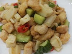 莲藕遇鸡丁-大鸭梨烤鸭店(金顶街店)