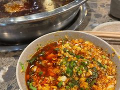 -肖肖酸萝卜鱼火锅(总店)