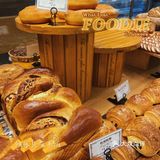 北京探店|麦库|毛巾卷和夏天最配，奶油卷和我最配[调皮]