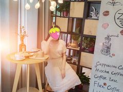 -ZING COFFEE 镜咖啡