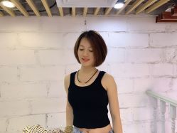 -SIX Hair Consultant