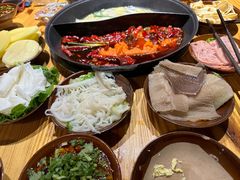 -乐闹闹重庆火鍋(民治店)