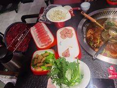 -醉董牛川派鲜肉自选火锅(烟台店)