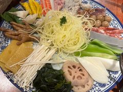 -周小明火锅(黑金冠社区店)