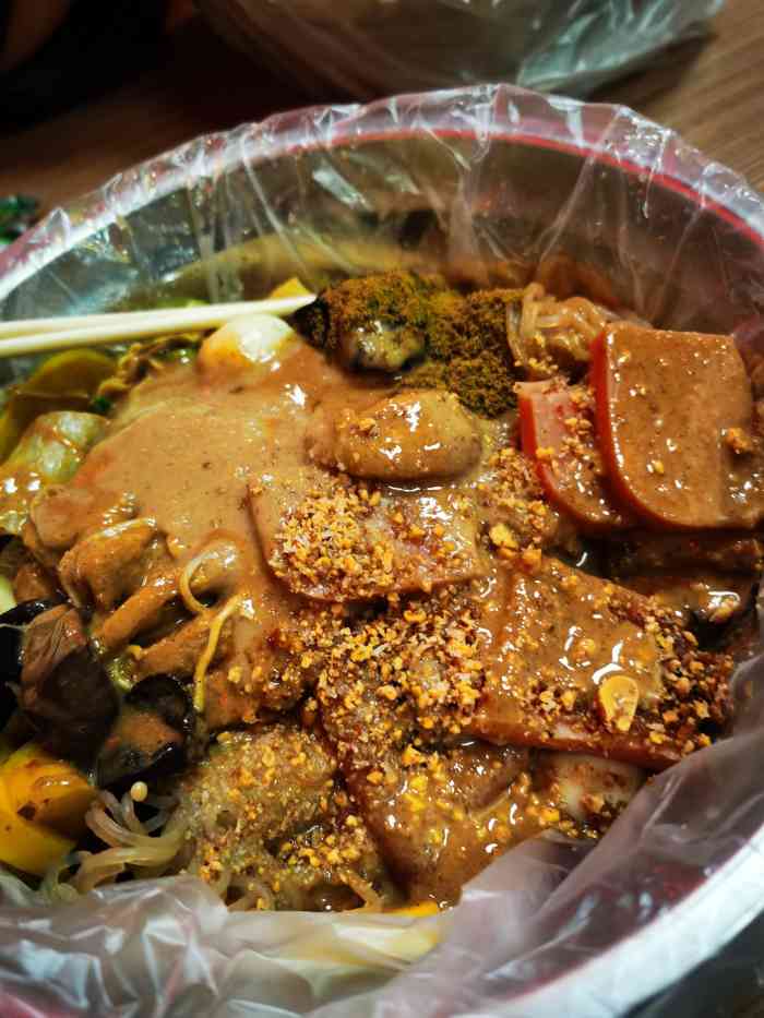 陈记麻辣烫-"心心念的来了 门口停车不太方便转了三圈才.