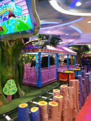 -meland亲子乐园·派对·研学(淄博万象汇店)