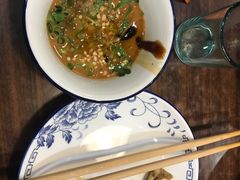 -超越炭火牛蛙火锅鸡(河东店)