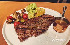 Australian M5+ Wagyu Sirloin Steak