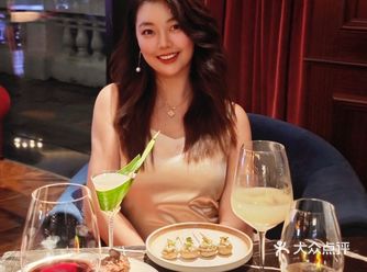 人均100+,去白天鹅美酒佳肴装大杯