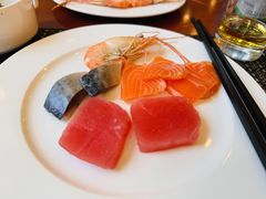 -元一希尔顿酒店·鲜切牛肉火锅禅自助餐厅