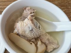松茸汽锅鸡-中8楼风尚云南菜(颐堤港店)
