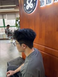 点击看大图 -米娜男士新国潮理发馆