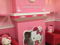 -Hello Kitty Cafe(弘大店)