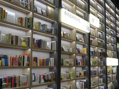 -上海虹桥中心爱琴海亚朵S酒店