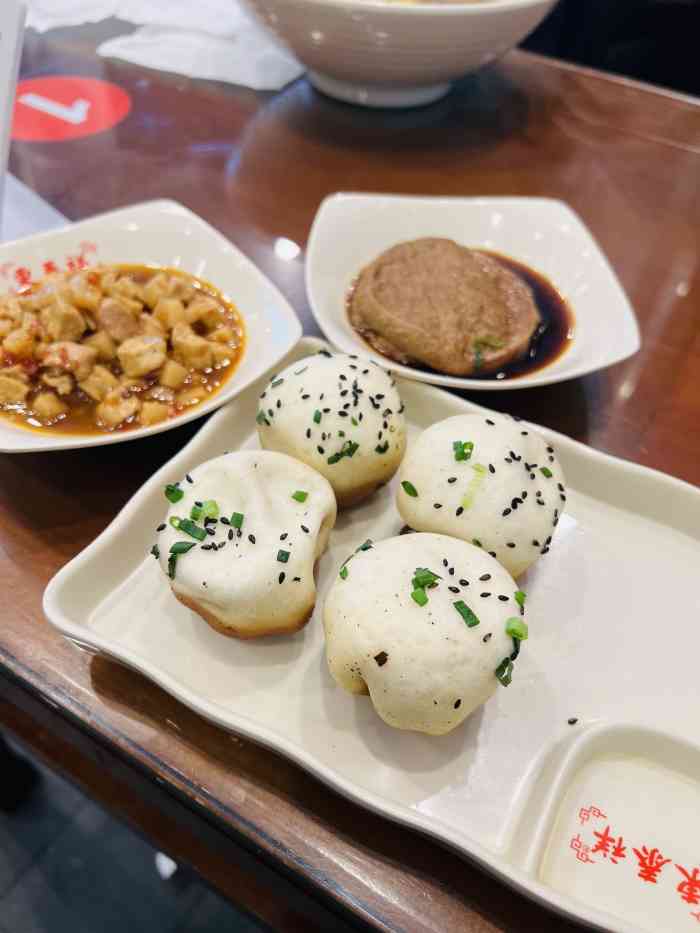 东泰祥生煎馆(长宁路店)-"这家开在长宁路靠近889不到一点不起眼.