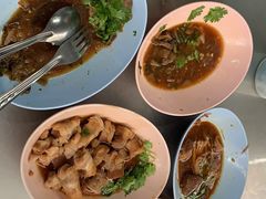-Kha Mu Charoensang(Silom)