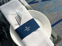 -上海漕河泾万丽酒店