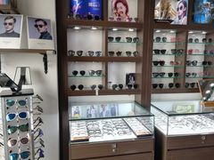 -视野联行眼镜蔡司·依视路官方授权店(顺城店)
