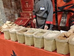 -唐山宴百姓府邸院落中餐
