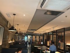 门面-豪客来牛排(重庆三峡广场步行街1704店)