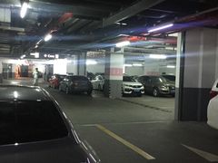 -上海七宝领展广场·地下停车场