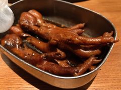 弄堂里的卤鸡爪-弄堂里·寻味杭州(湖滨银泰in77C区店)