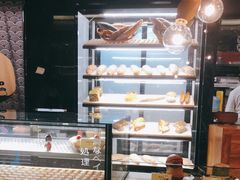面包甜点陈列柜-Let's Taipei 非常烘焙(太古里店)