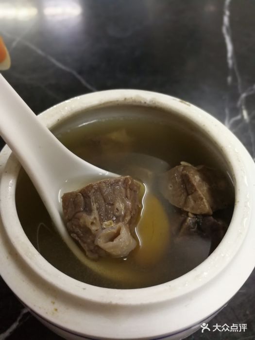 冯记丰顺捆粄青橄榄炖猪肺图片 - 第1张