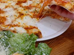 -城市大道红炉披萨烘焙坊