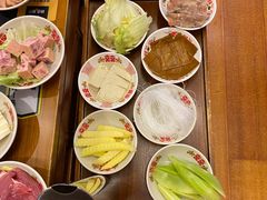 -沸炉重庆老火锅(军事博物馆店)