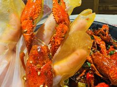 -肥肥虾庄·金牌油焖大虾(汉街SKP店)