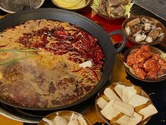 -黄潇洒老火锅(九眼桥宏济巷店)