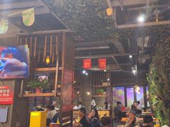 -琥珀老六龙虾(四里河店)