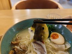 白汁河月豕煨面-江小鲀河豚馄饨(日月光店)