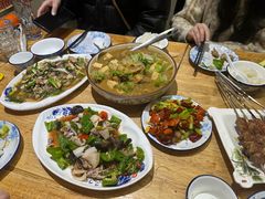 -超越海鲜屋(飞龙物业店)
