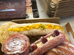 草莓魔法棒-奈雪的茶(亨特国际广场店)